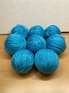 Set of Bright Turquoise Yarn Balls - 8 Pack